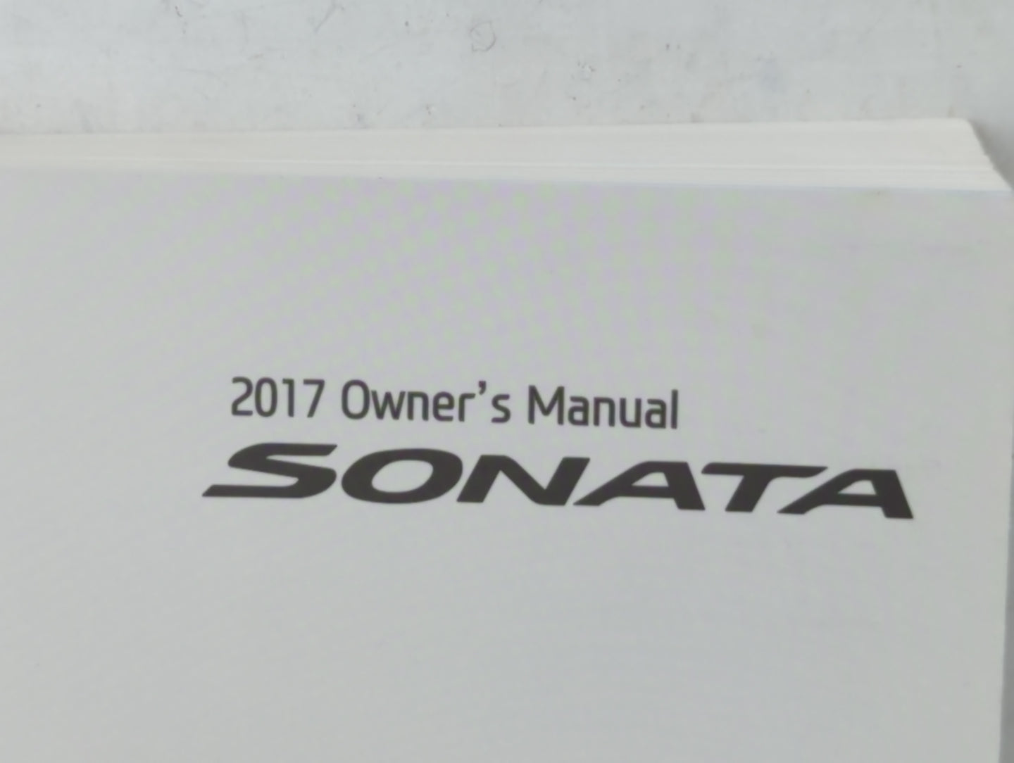 2017 Hyundai Sonata Owners Manual Book Guide P/N:HC10-EU68C OEM Used Auto Parts - Oemusedautoparts1.com