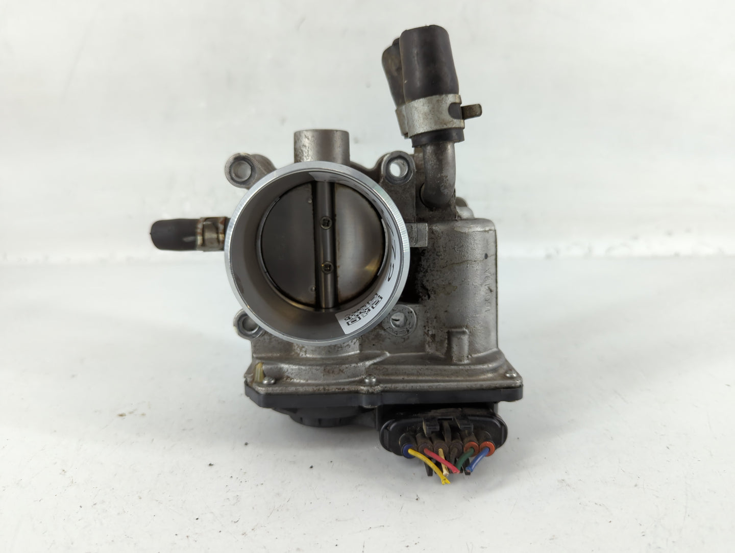 2015-2019 Hyundai Sonata Throttle Body P/N:35100-2B340 Fits Fits 2015 2016 2017 2018 2019 2020 2021 2022 OEM Used Auto Parts