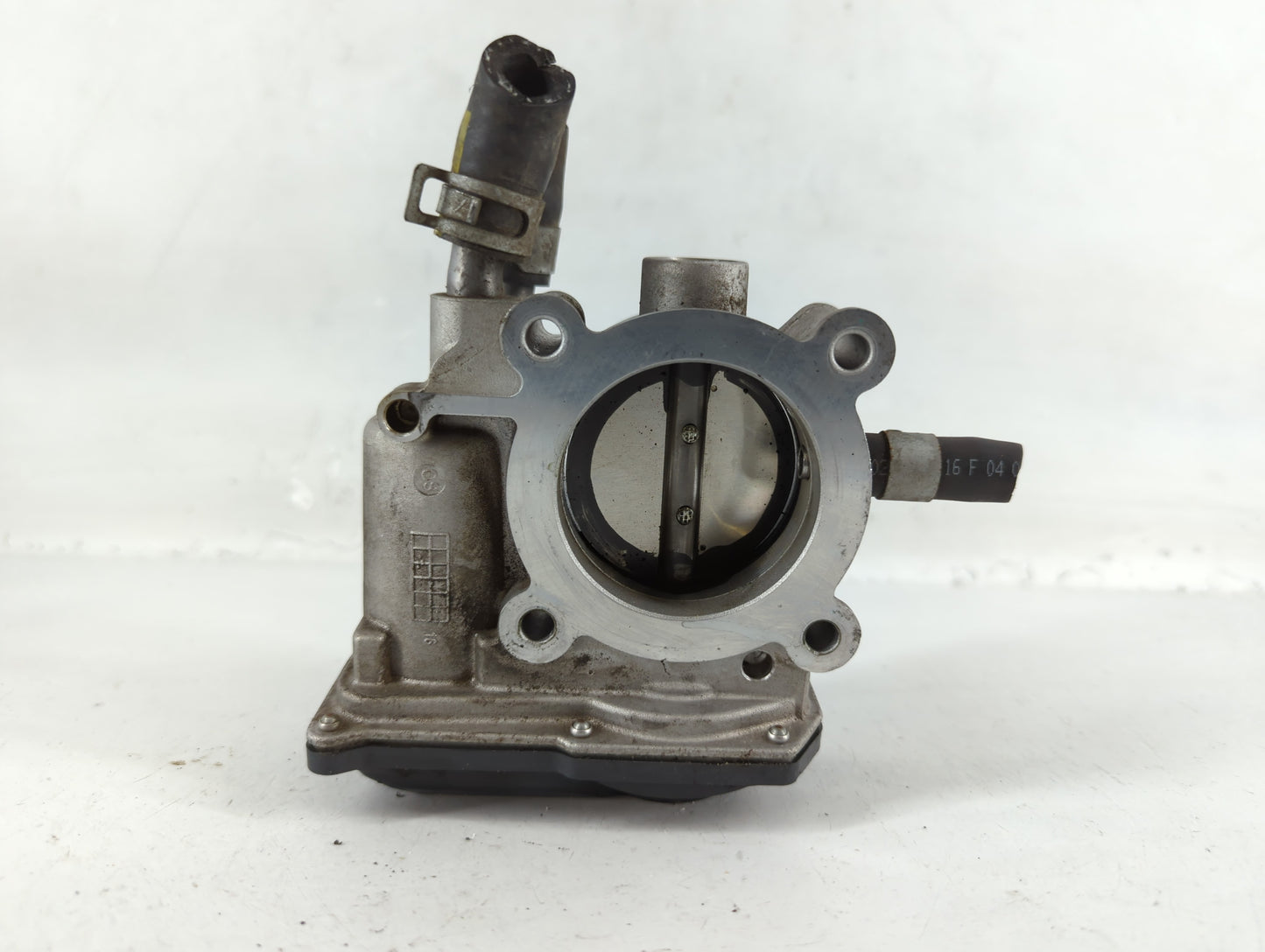 2015-2019 Hyundai Sonata Throttle Body P/N:35100-2B340 Fits Fits 2015 2016 2017 2018 2019 2020 2021 2022 OEM Used Auto Parts
