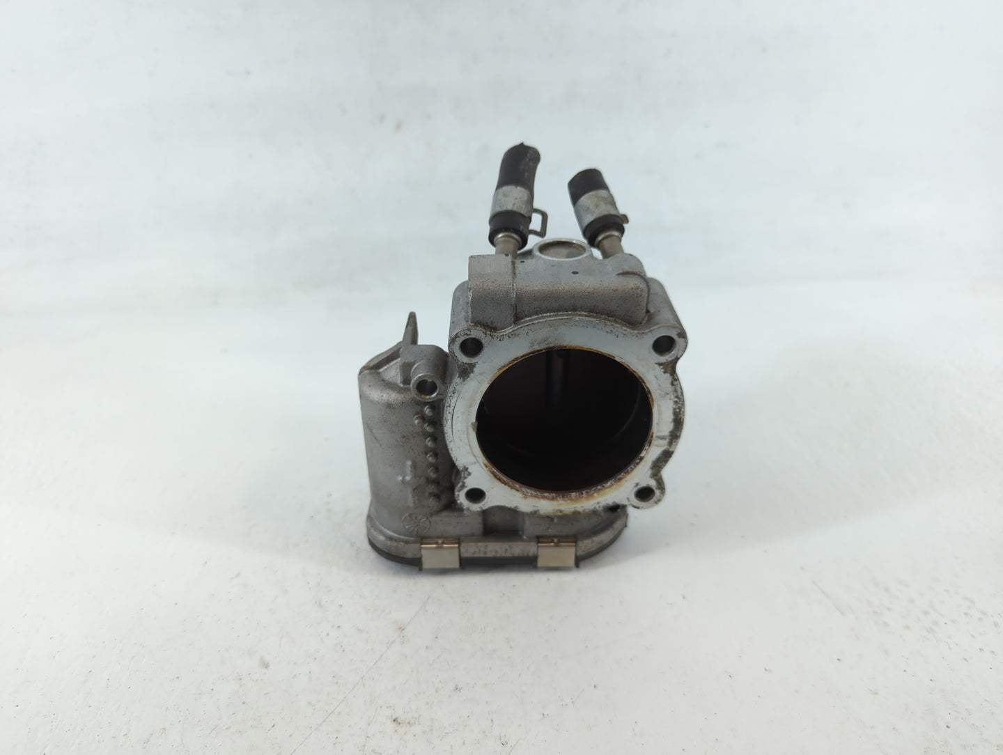 2016-2017 Hyundai Sonata Throttle Body P/N:35100-2G610 Fits Fits 2016 2017 2018 2019 2020 OEM Used Auto Parts - Oemusedautop