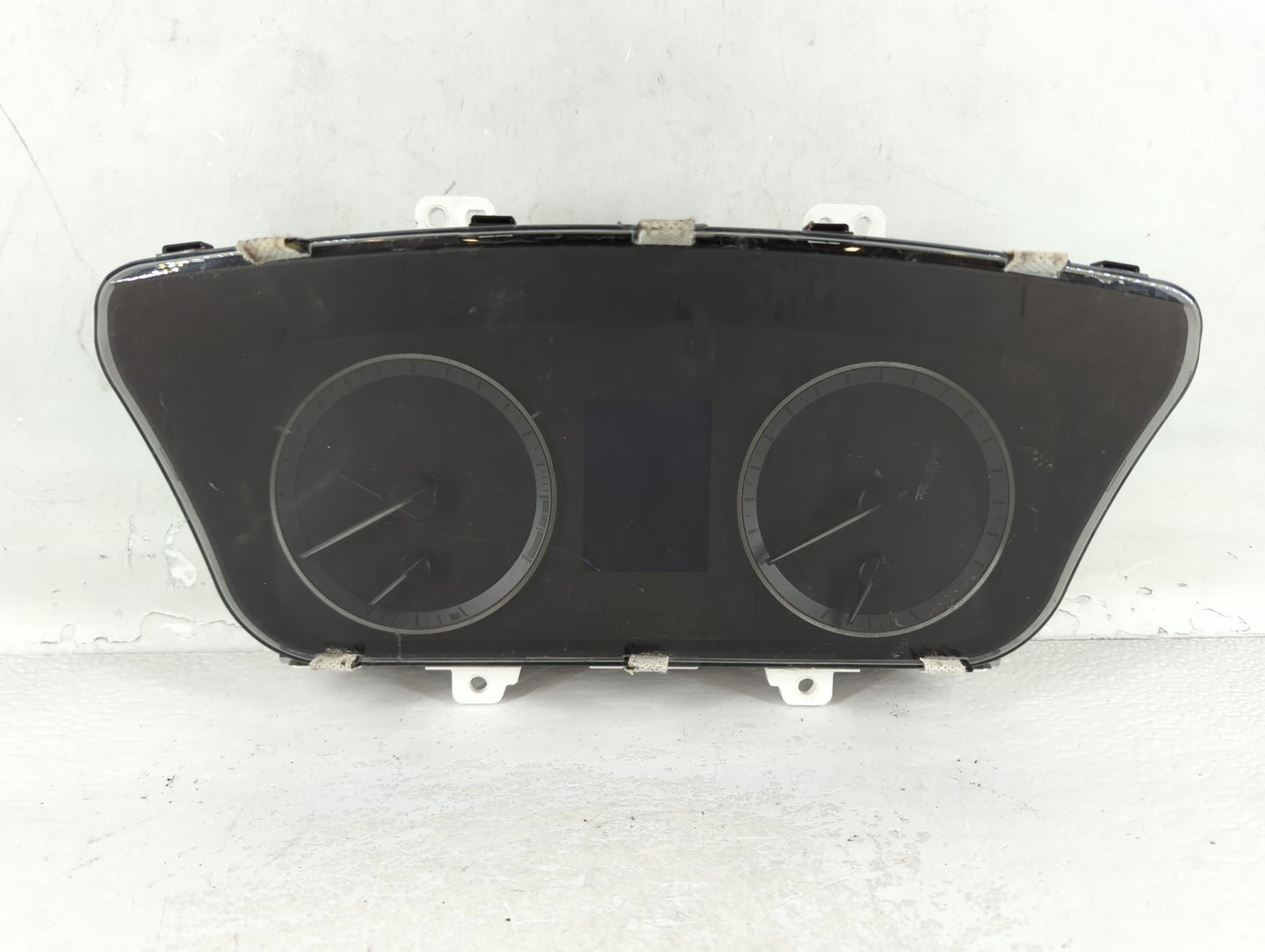 2016-2017 Hyundai Sonata Instrument Cluster Speedometer Gauges P/N:94001-C2201 Fits Fits 2016 2017 OEM Used Auto Parts - Oem
