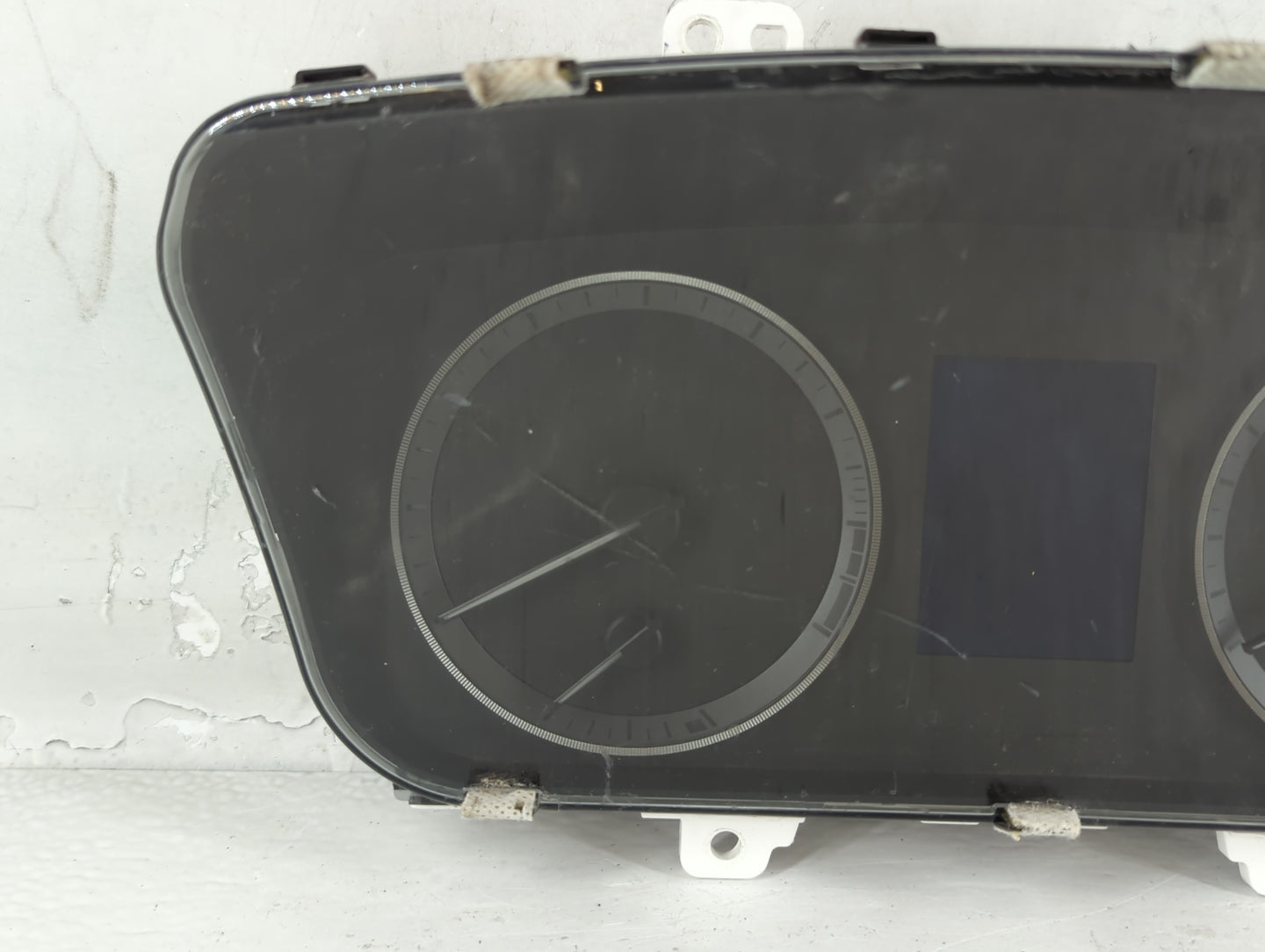 2016-2017 Hyundai Sonata Instrument Cluster Speedometer Gauges P/N:94001-C2201 Fits Fits 2016 2017 OEM Used Auto Parts - Oem