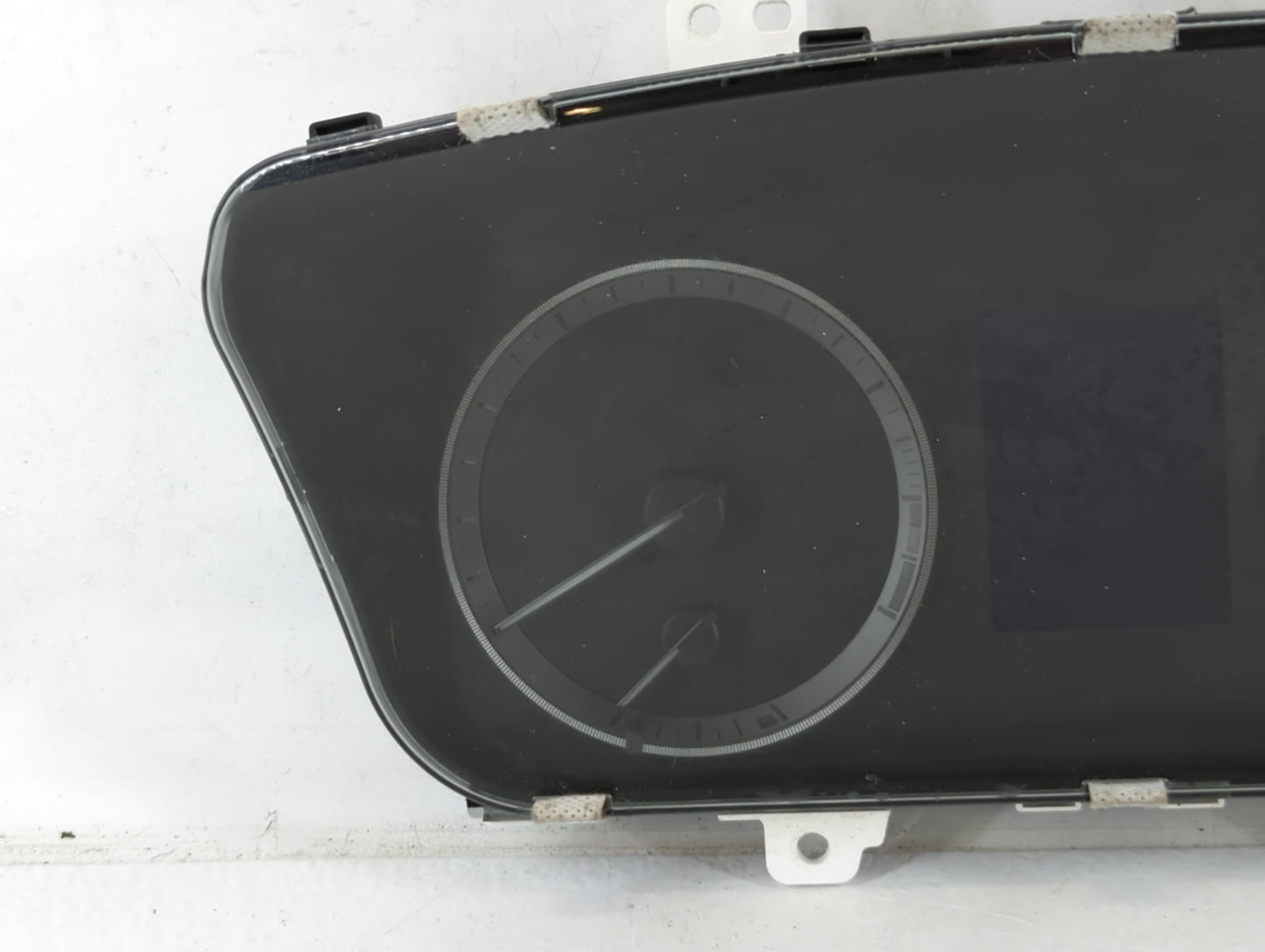 2016-2017 Hyundai Sonata Instrument Cluster Speedometer Gauges P/N:94001-C2201 Fits Fits 2016 2017 OEM Used Auto Parts - Oem