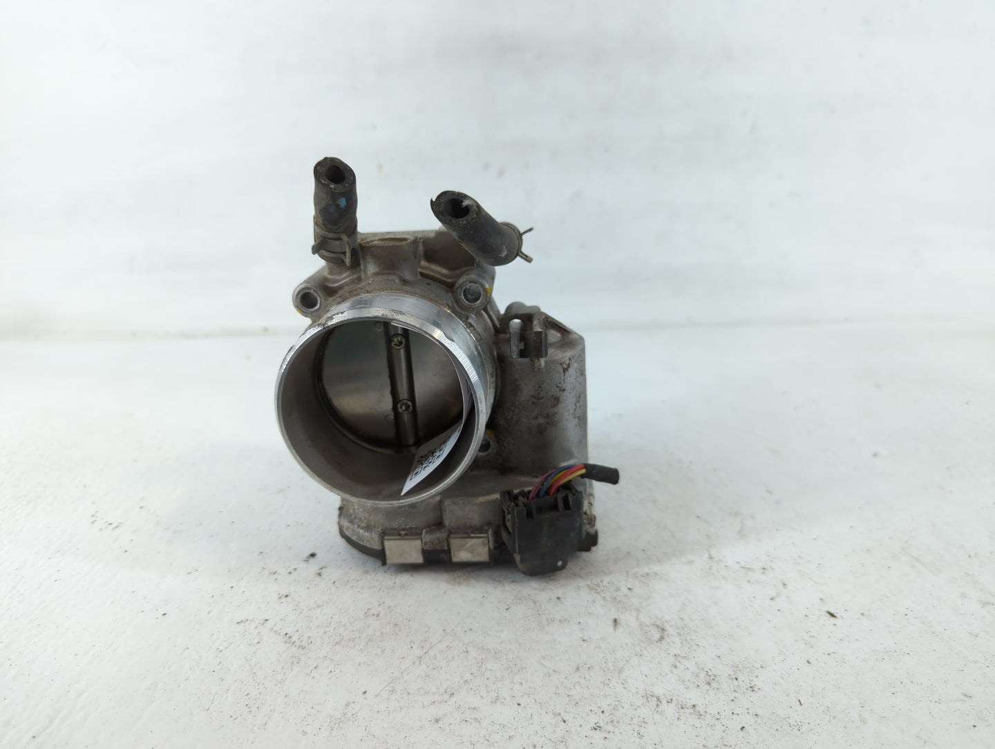 2015-2019 Hyundai Sonata Throttle Body P/N:35100-2G600 Fits Fits 2015 2016 2017 2018 2019 2020 2021 OEM Used Auto Parts - Oe