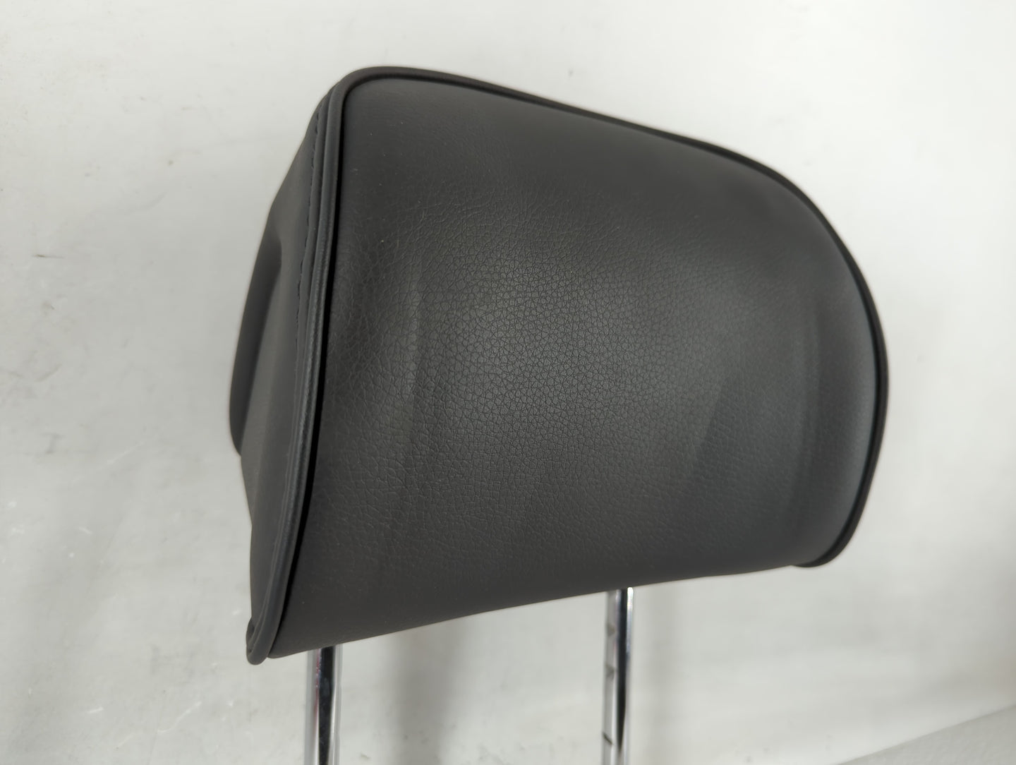 2017 Hyundai Sonata Headrest Head Rest Front Driver Passenger Seat Black - Oemusedautoparts1.com