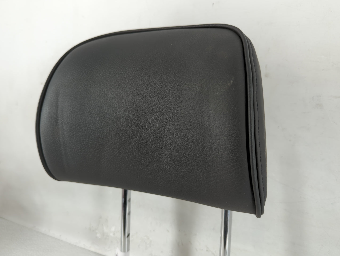 2017 Hyundai Sonata Headrest Head Rest Front Driver Passenger Seat Black - Oemusedautoparts1.com