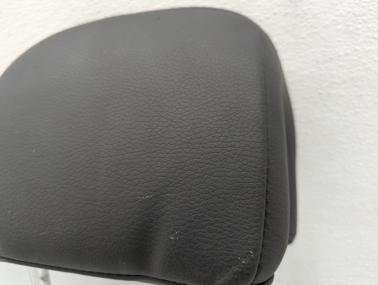 Hyundai Sonata Headrest Head Rest Front Driver Passenger Seat Black - Oemusedautoparts1.com