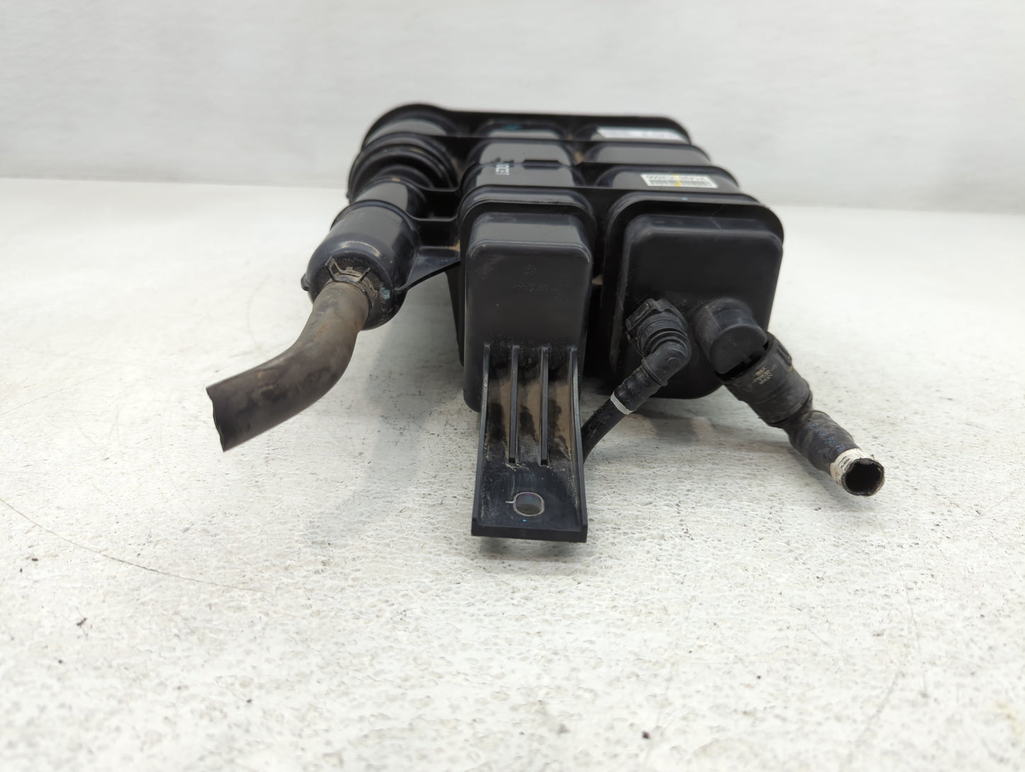 2017 Hyundai Sonata Fuel Vapor Charcoal Canister 748451 - Oemusedautoparts1.com