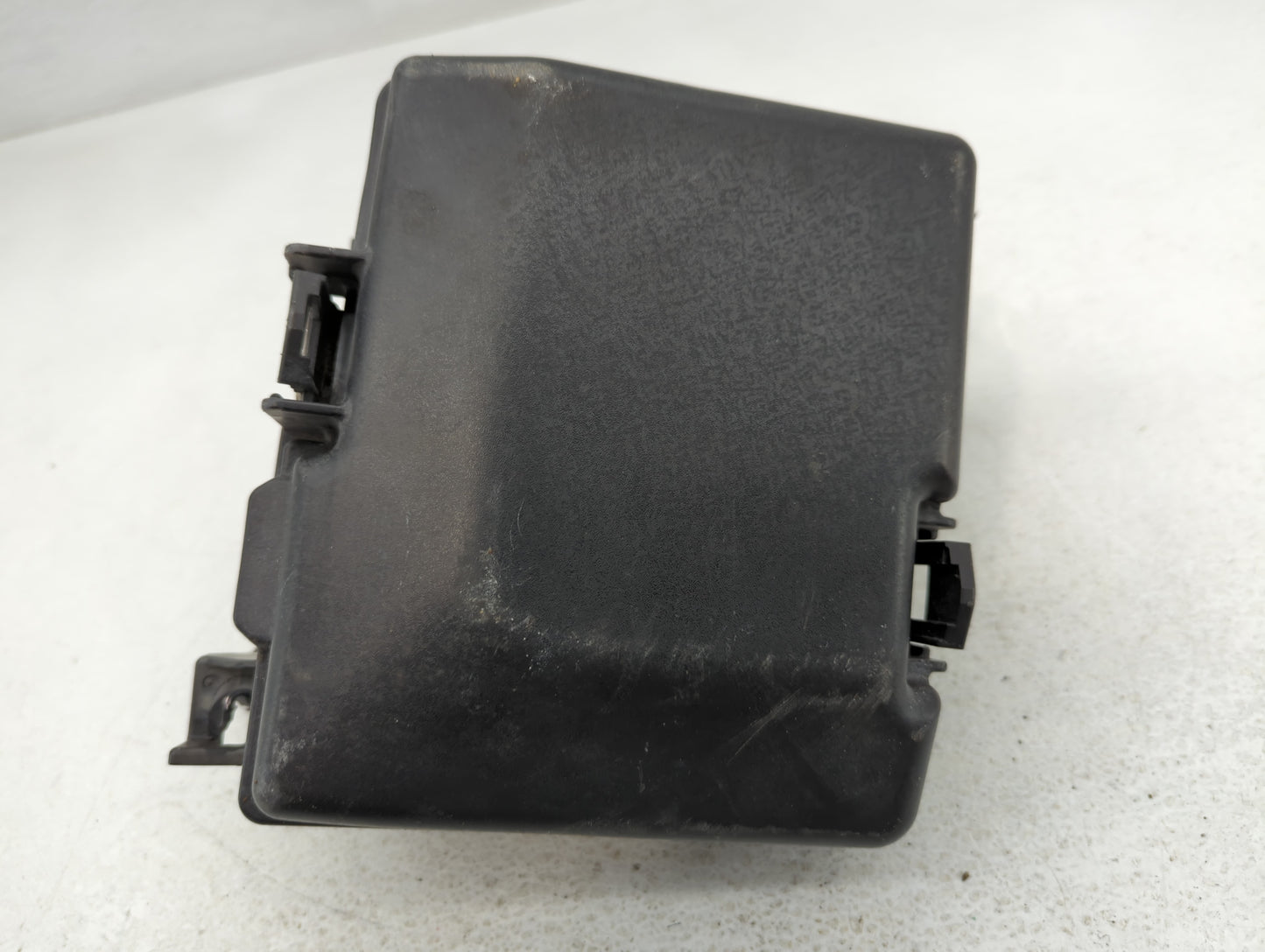 2016-2017 Hyundai Sonata Fusebox Fuse Box Panel Relay Module P/N:6423-0102-7-000 Fits Fits 2016 2017 OEM Used Auto Parts - O