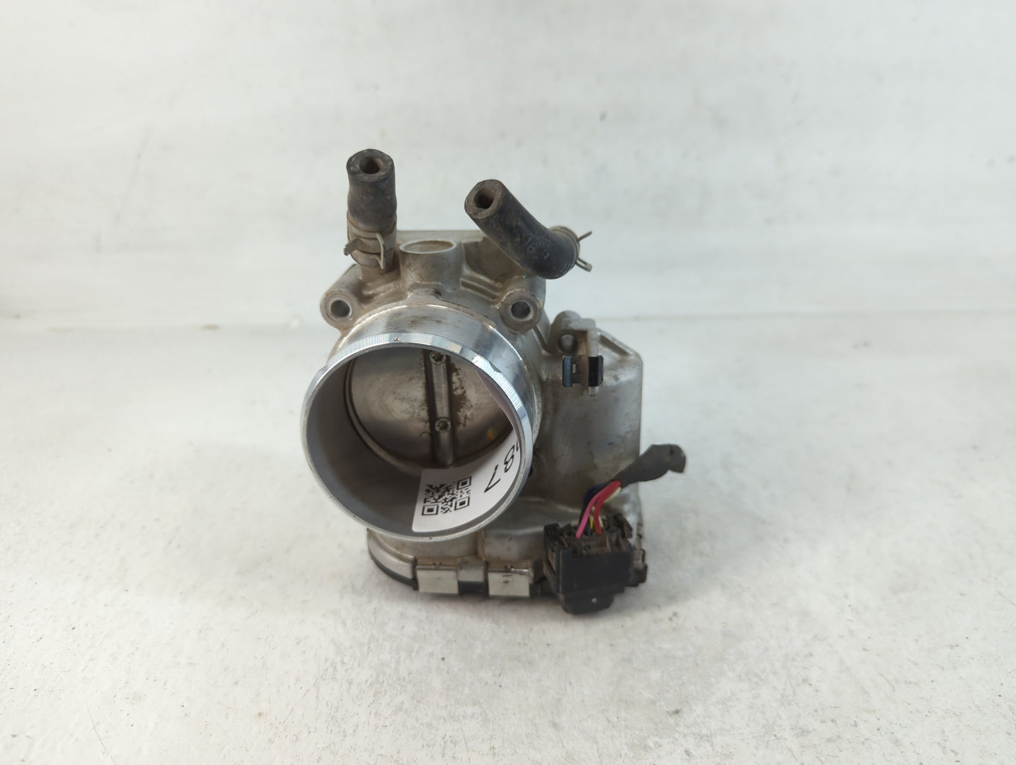 2015-2019 Hyundai Sonata Throttle Body P/N:35100-2G600 Fits Fits 2015 2016 2017 2018 2019 2020 2021 OEM Used Auto Parts - Oe