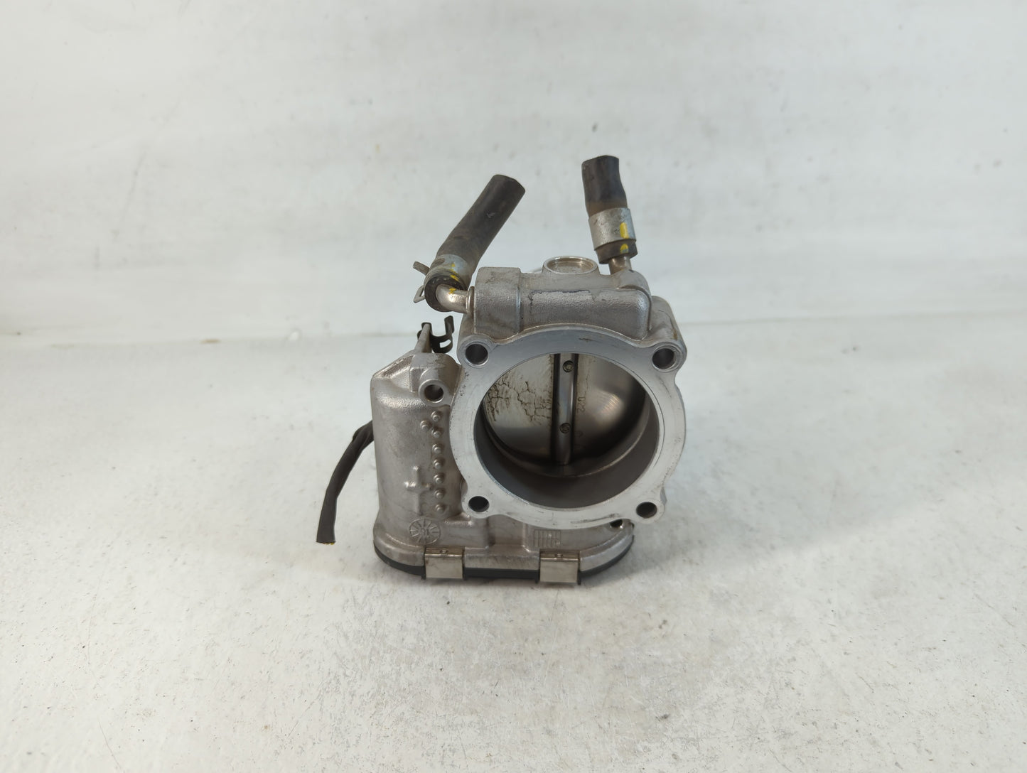 2015-2019 Hyundai Sonata Throttle Body P/N:35100-2G600 Fits Fits 2015 2016 2017 2018 2019 2020 2021 OEM Used Auto Parts - Oe