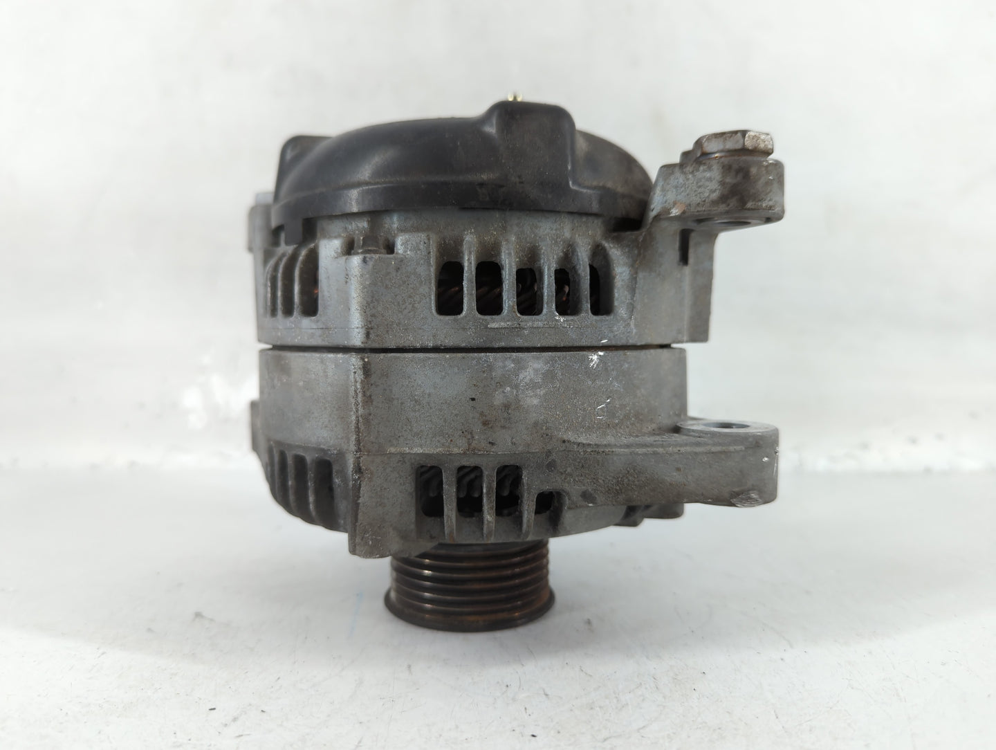 2015-2019 Hyundai Sonata Alternator Replacement Generator Charging Assembly Engine OEM P/N:TN104211-8790 37300-2G061 Fits OE