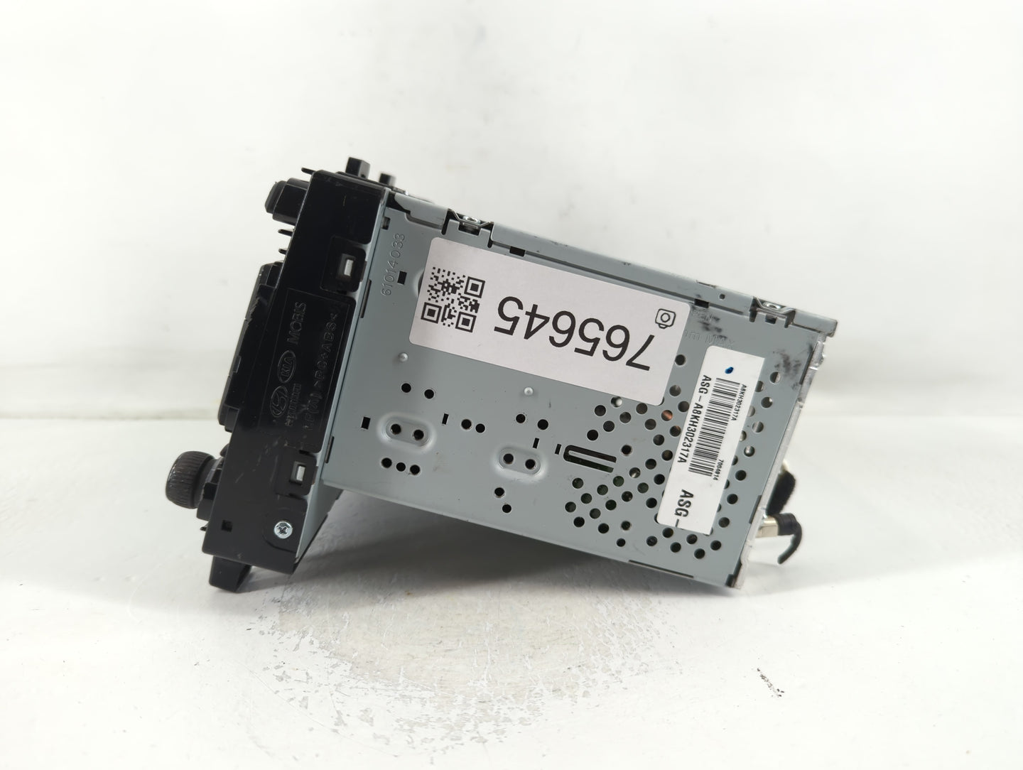 2016-2017 Hyundai Sonata Radio AM FM Cd Player Receiver Replacement P/N:96170-C20504X Fits Fits 2016 2017 OEM Used Auto Part