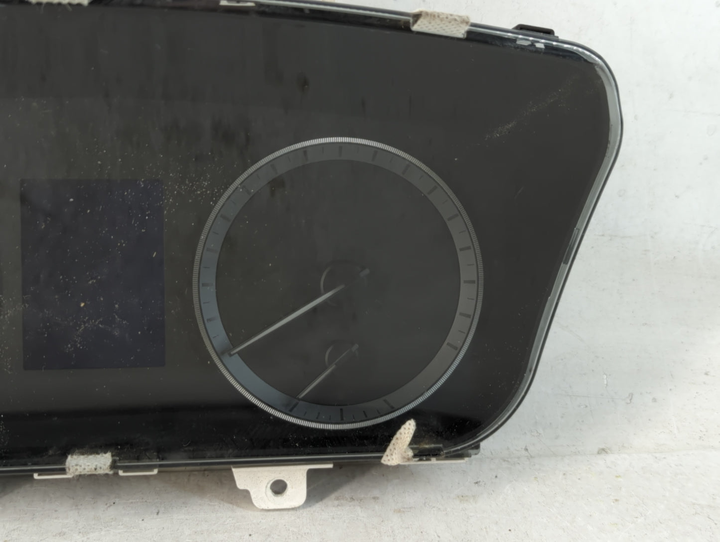 2016-2017 Hyundai Sonata Instrument Cluster Speedometer Gauges P/N:94001-C2201 Fits Fits 2016 2017 OEM Used Auto Parts - Oem