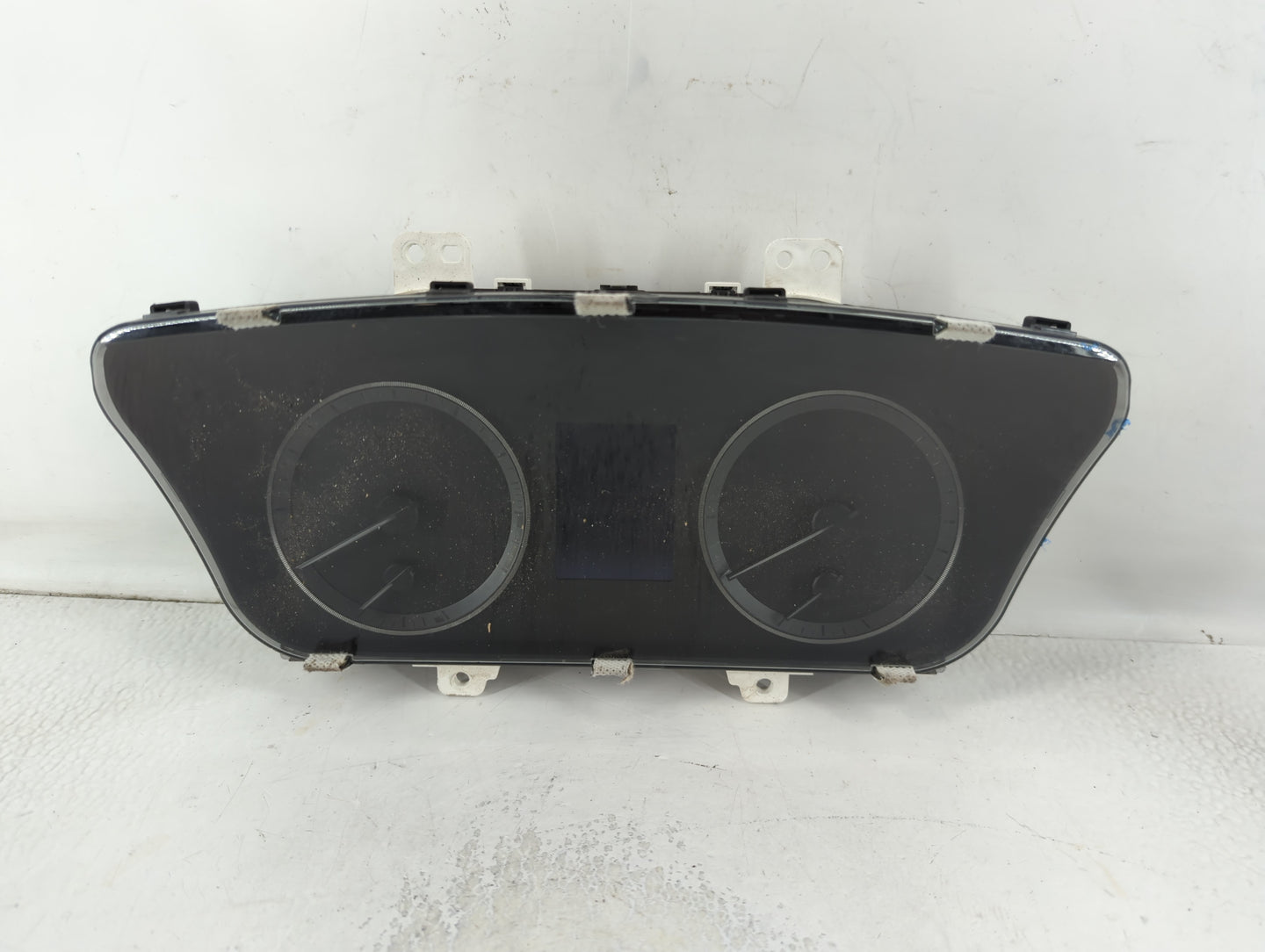 2016-2017 Hyundai Sonata Instrument Cluster Speedometer Gauges P/N:94001-C2201 Fits Fits 2016 2017 OEM Used Auto Parts - Oem