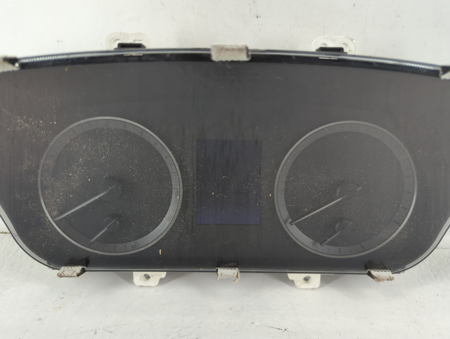 2016-2017 Hyundai Sonata Instrument Cluster Speedometer Gauges P/N:94001-C2201 Fits Fits 2016 2017 OEM Used Auto Parts - Oem