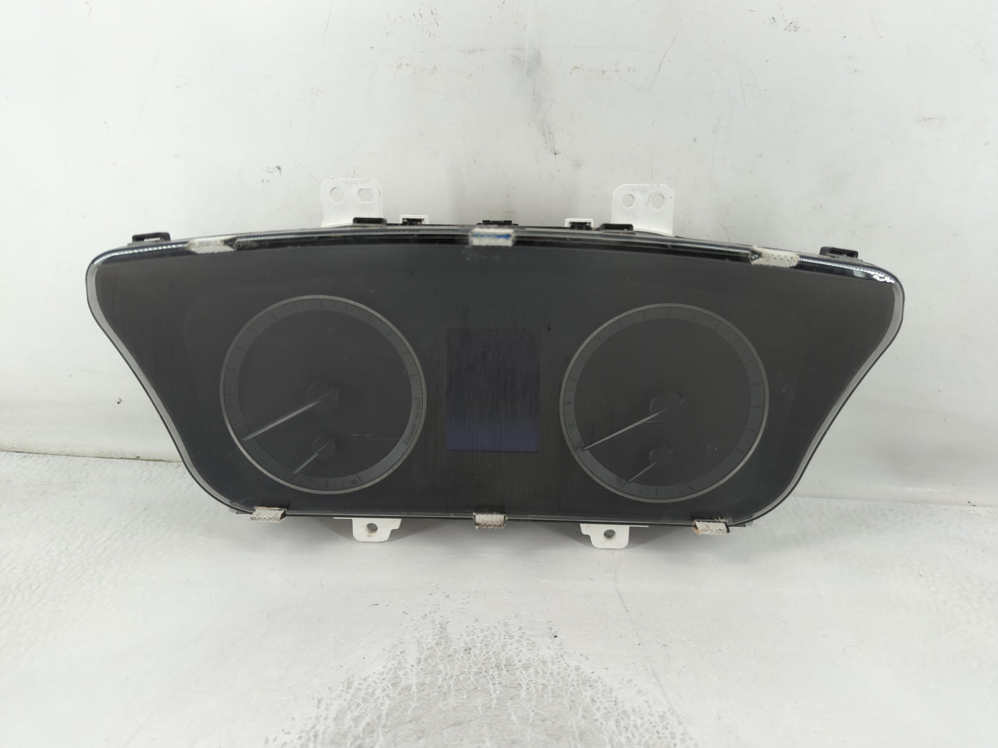 2016-2017 Hyundai Sonata Instrument Cluster Speedometer Gauges P/N:94001-C2201 Fits Fits 2016 2017 OEM Used Auto Parts - Oem