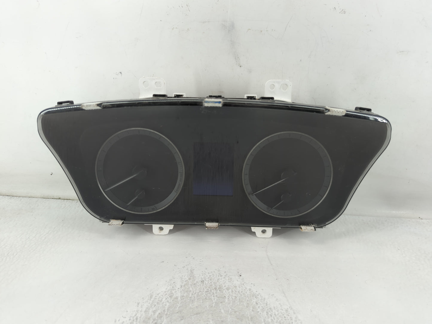 2016-2017 Hyundai Sonata Instrument Cluster Speedometer Gauges P/N:94001-C2201 Fits Fits 2016 2017 OEM Used Auto Parts - Oem
