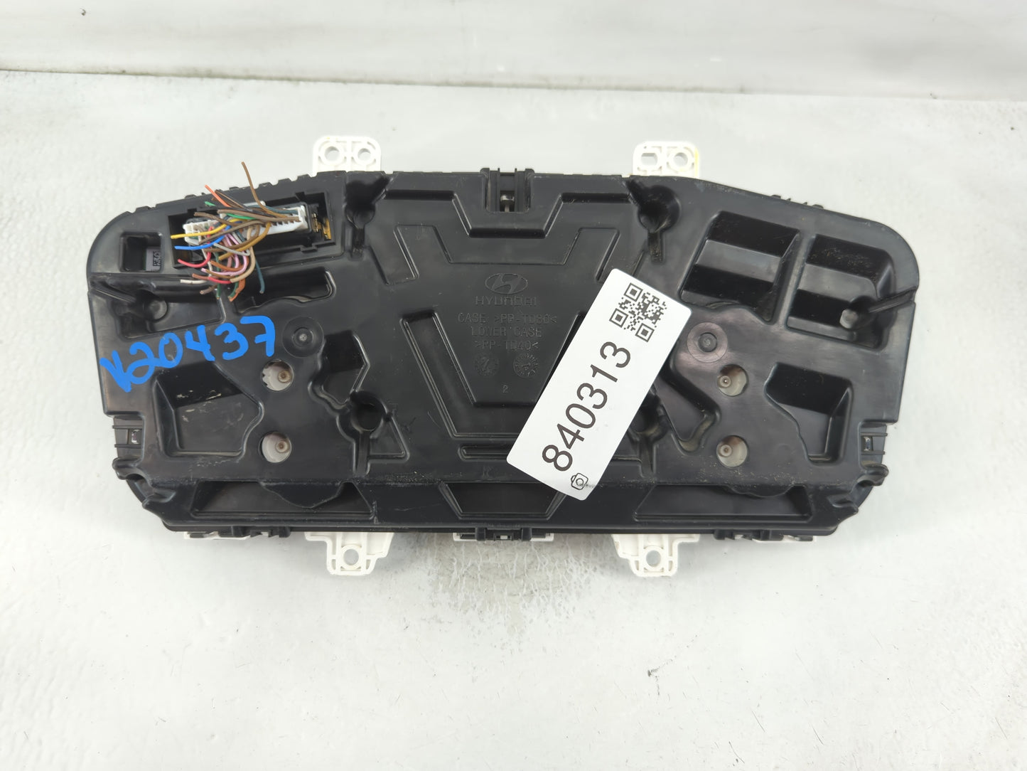 2016-2017 Hyundai Sonata Instrument Cluster Speedometer Gauges P/N:94001-C2201 Fits Fits 2016 2017 OEM Used Auto Parts - Oem