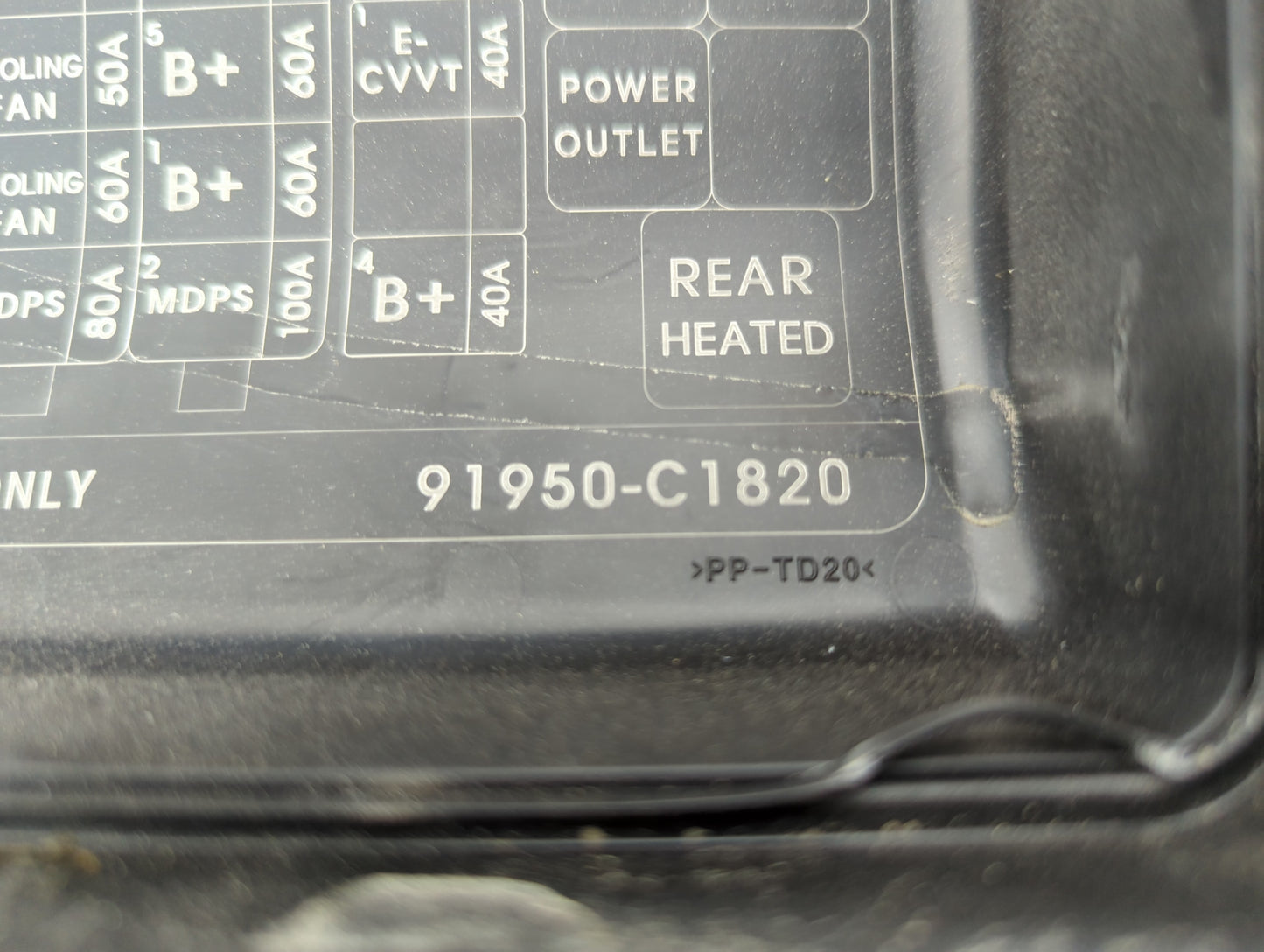 2016-2017 Hyundai Sonata Fusebox Fuse Box Panel Relay Module P/N:91950-C1820 Fits Fits 2016 2017 OEM Used Auto Parts - Oemus