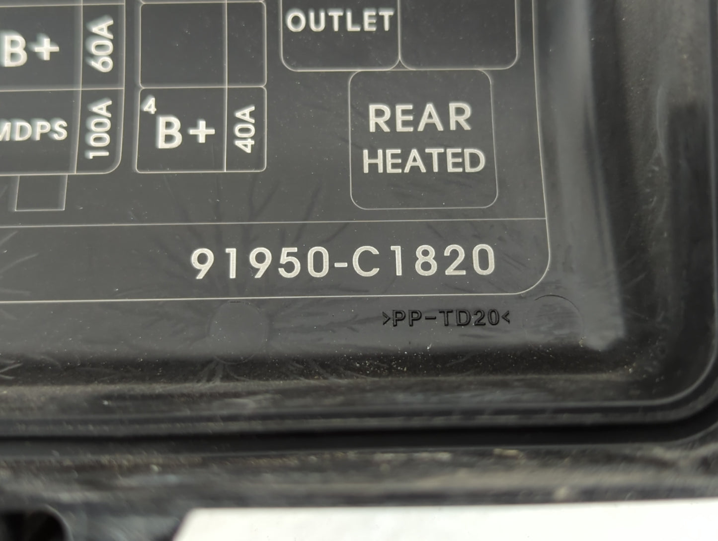 2016-2017 Hyundai Sonata Fusebox Fuse Box Panel Relay Module P/N:91950-C1820 Fits Fits 2016 2017 OEM Used Auto Parts - Oemus