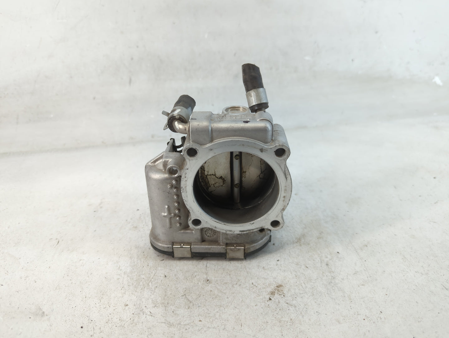 2015-2019 Hyundai Sonata Throttle Body P/N:35100-2G600 Fits Fits 2015 2016 2017 2018 2019 2020 2021 OEM Used Auto Parts - Oe