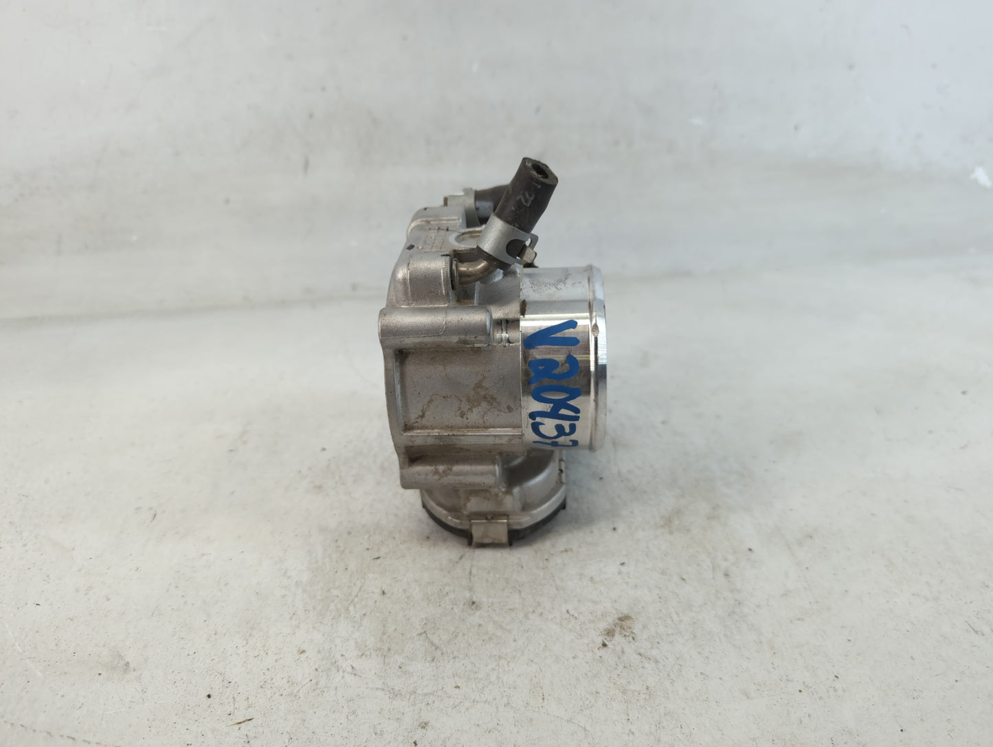 2015-2019 Hyundai Sonata Throttle Body P/N:35100-2G600 Fits Fits 2015 2016 2017 2018 2019 2020 2021 OEM Used Auto Parts - Oe