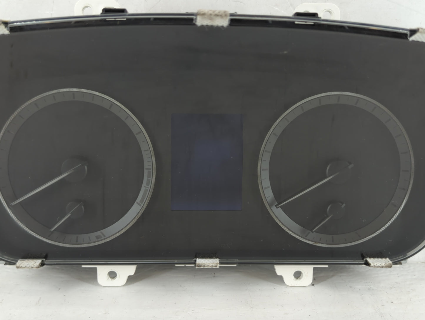 2016-2017 Hyundai Sonata Instrument Cluster Speedometer Gauges P/N:94001-C2201 Fits Fits 2016 2017 OEM Used Auto Parts - Oem