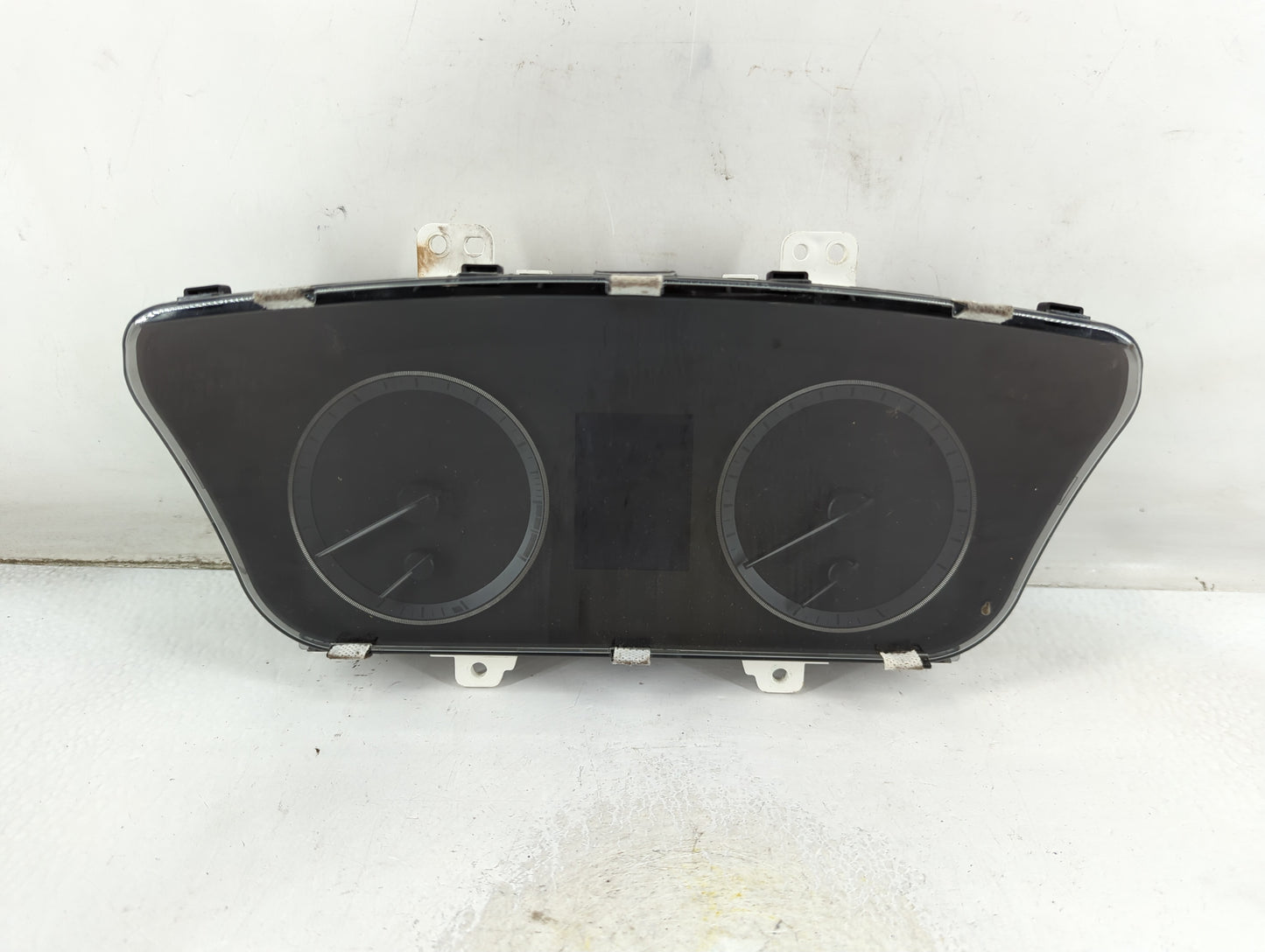 2016-2017 Hyundai Sonata Instrument Cluster Speedometer Gauges P/N:94001-C2201 Fits Fits 2016 2017 OEM Used Auto Parts - Oem