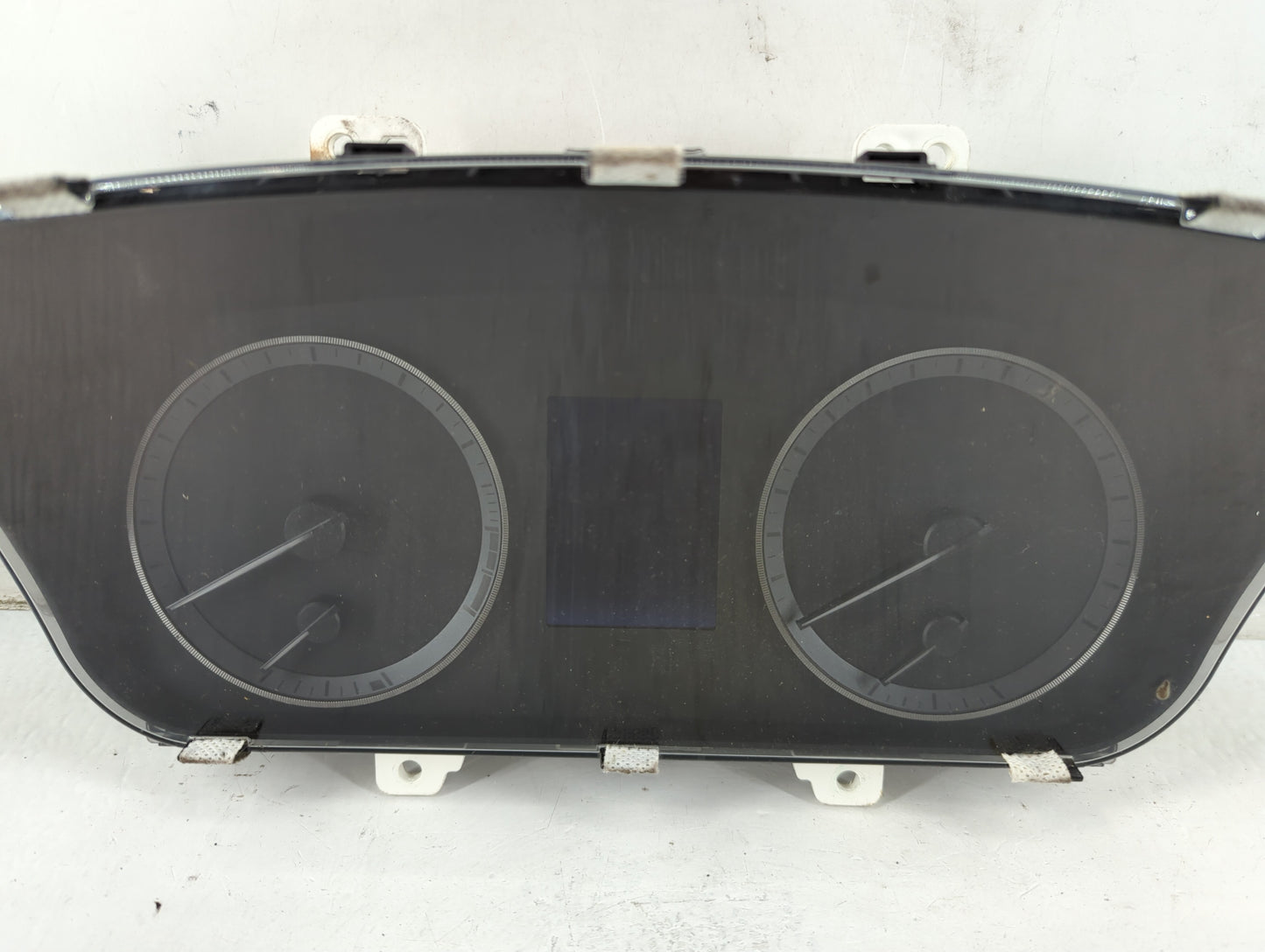 2016-2017 Hyundai Sonata Instrument Cluster Speedometer Gauges P/N:94001-C2201 Fits Fits 2016 2017 OEM Used Auto Parts - Oem