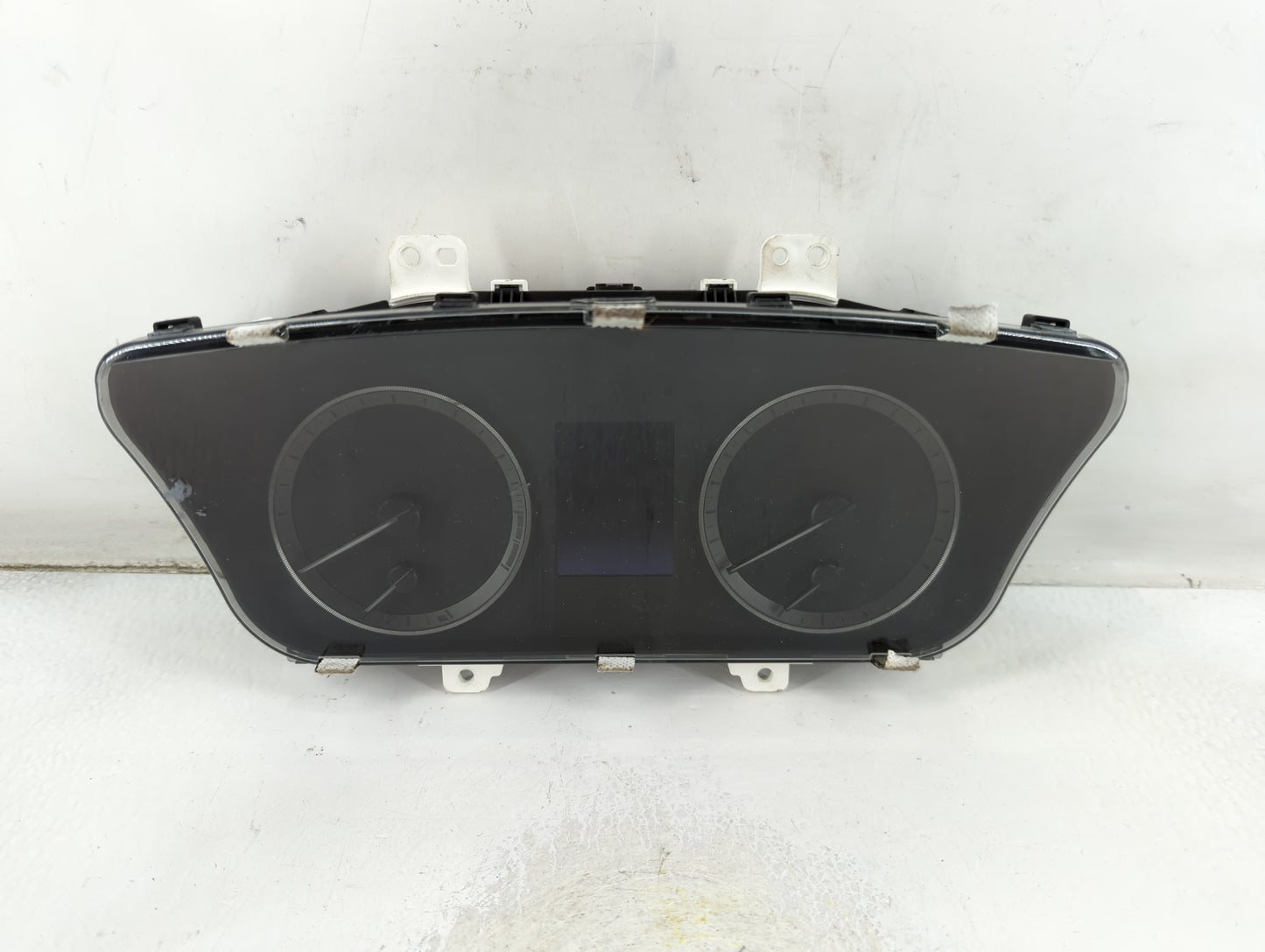 2016-2017 Hyundai Sonata Instrument Cluster Speedometer Gauges P/N:94001-C2201 Fits Fits 2016 2017 OEM Used Auto Parts - Oem