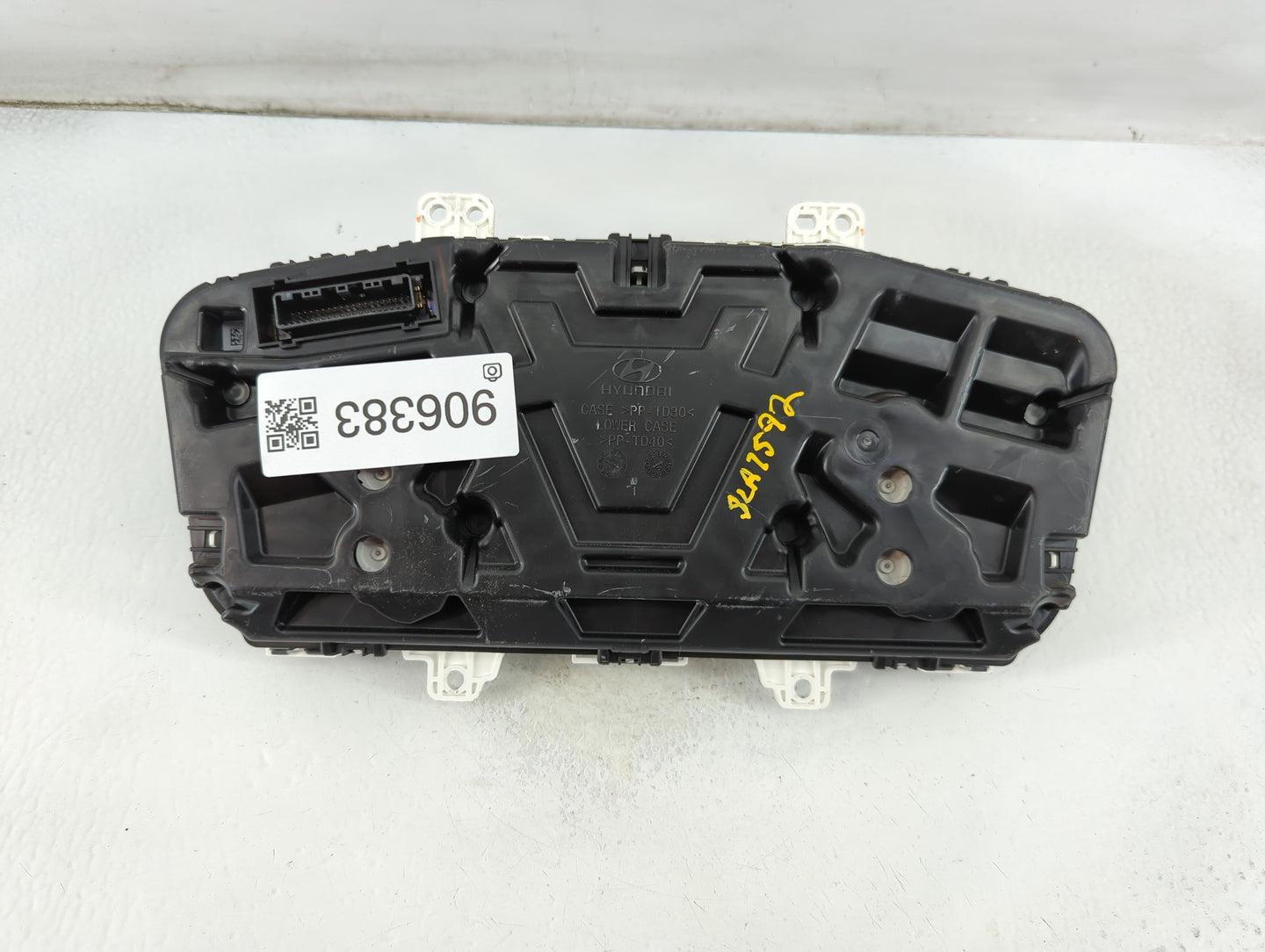2016-2017 Hyundai Sonata Instrument Cluster Speedometer Gauges P/N:94001-C2201 Fits Fits 2016 2017 OEM Used Auto Parts - Oem