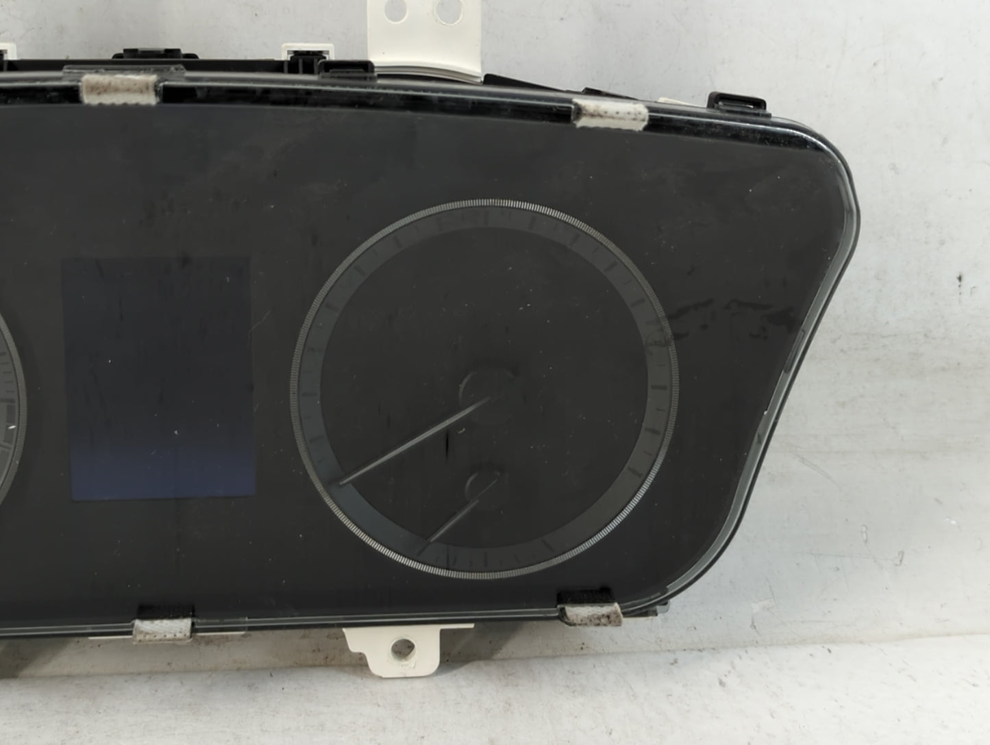 2016-2017 Hyundai Sonata Instrument Cluster Speedometer Gauges P/N:94001-C2201 Fits Fits 2016 2017 OEM Used Auto Parts - Oem