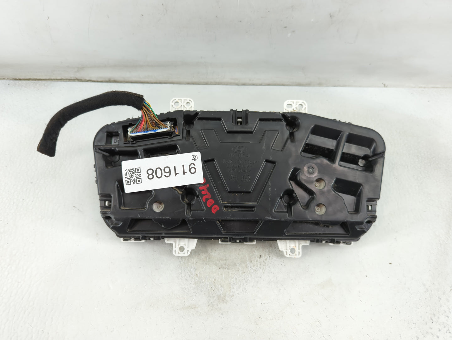 2016-2017 Hyundai Sonata Instrument Cluster Speedometer Gauges P/N:94001-C2201 Fits Fits 2016 2017 OEM Used Auto Parts - Oem