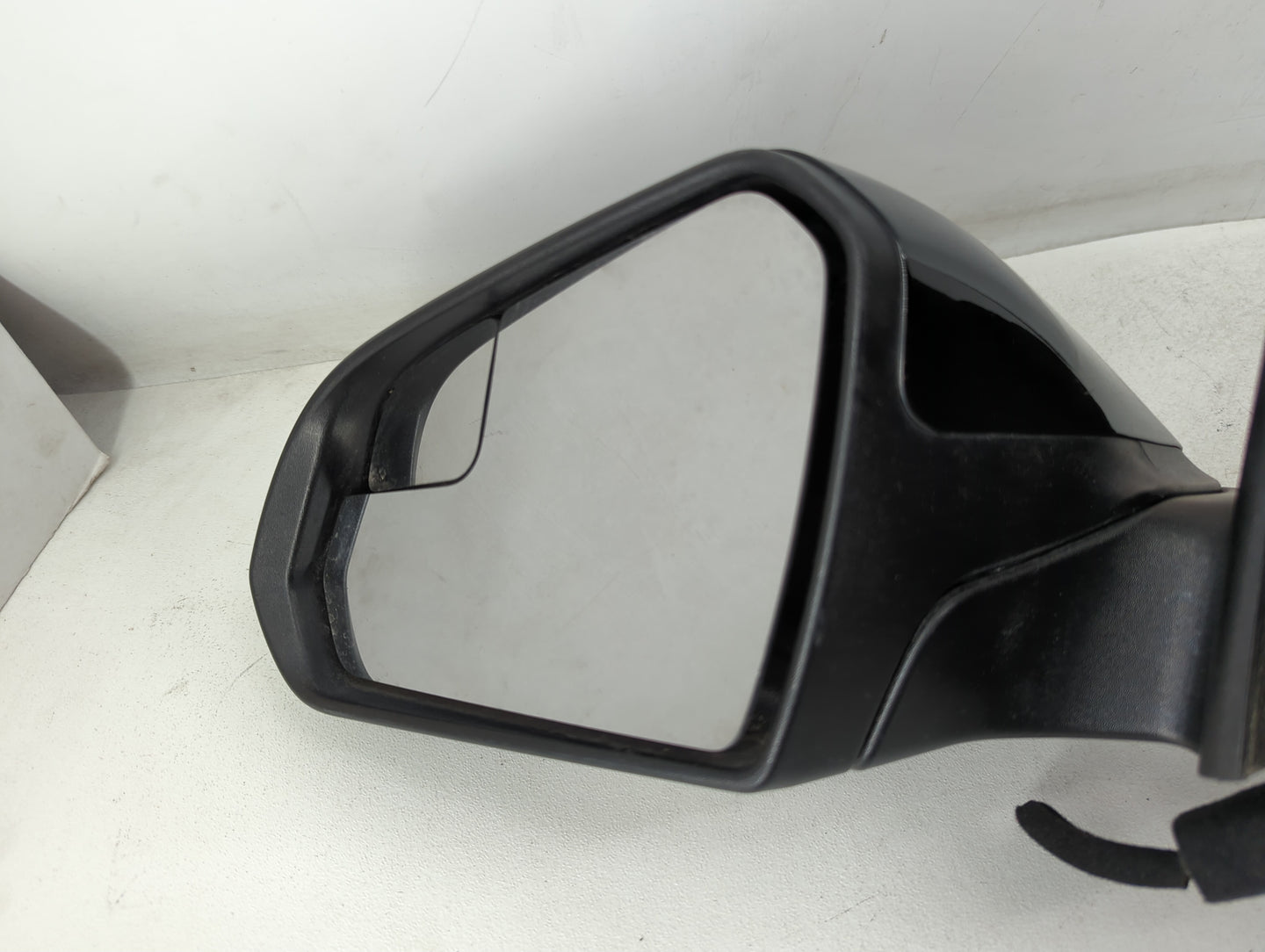 2017 Hyundai Sonata Driver Side View Mirror - Left Door Mirror OEM Used - Oemusedautoparts1.com