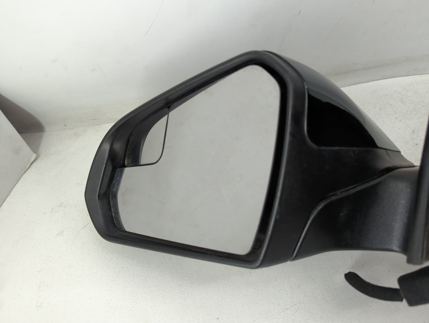 2017 Hyundai Sonata Driver Side View Mirror - Left Door Mirror OEM Used - Oemusedautoparts1.com