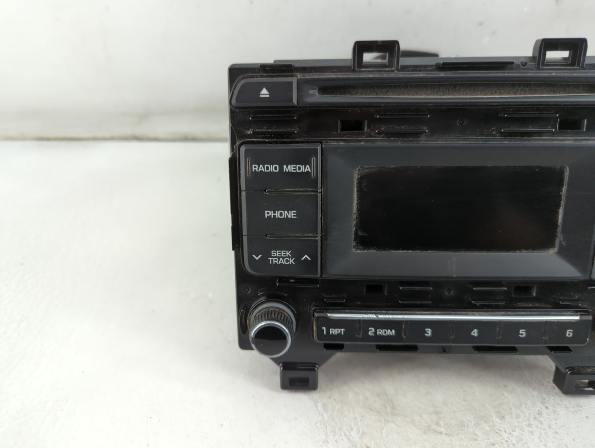 2016-2017 Hyundai Sonata Radio AM FM Cd Player Receiver Replacement P/N:96170-C20504X Fits 2016 2017 OEM Used Auto Parts - O
