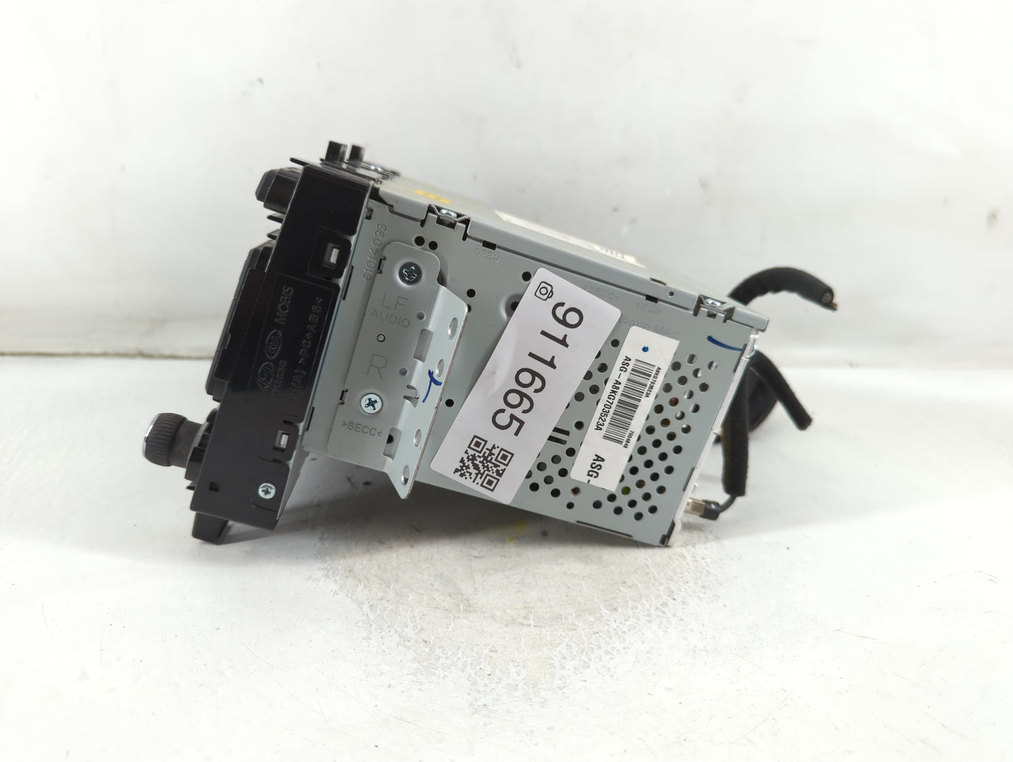 2016-2017 Hyundai Sonata Radio AM FM Cd Player Receiver Replacement P/N:96170-C20504X Fits Fits 2016 2017 OEM Used Auto Part