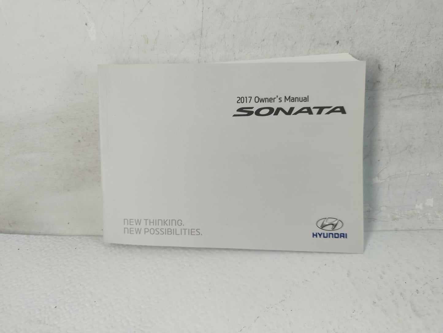 2017 Hyundai Sonata Owners Manual Book Guide P/N:HC10-EU60E OEM Used Auto Parts - Oemusedautoparts1.com