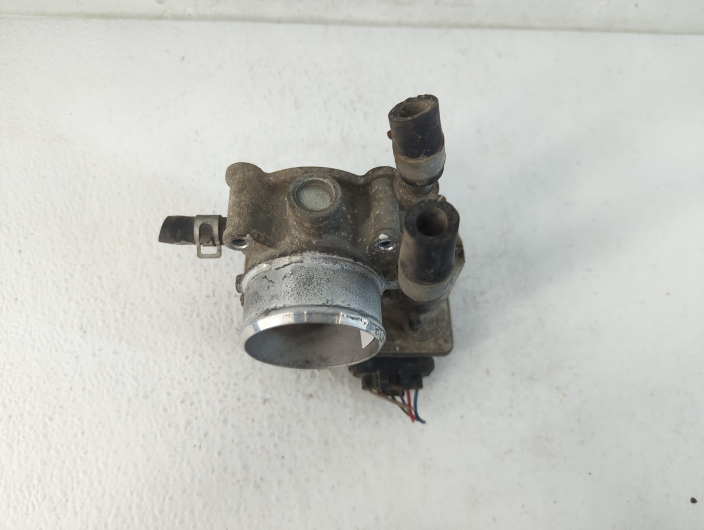 2016-2018 Hyundai Tucson Throttle Body P/N:35100-2B340 Fits Fits 2015 2016 2017 2018 2019 2020 2021 2022 OEM Used Auto Parts