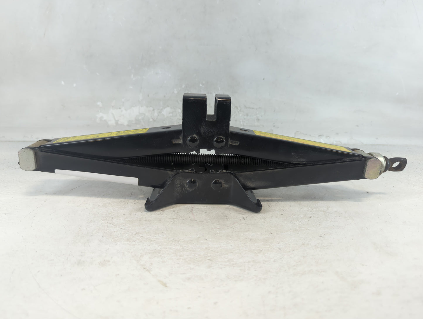 2017 Hyundai Tucson Spare Scissor Car Jack 1048295 - Oemusedautoparts1.com