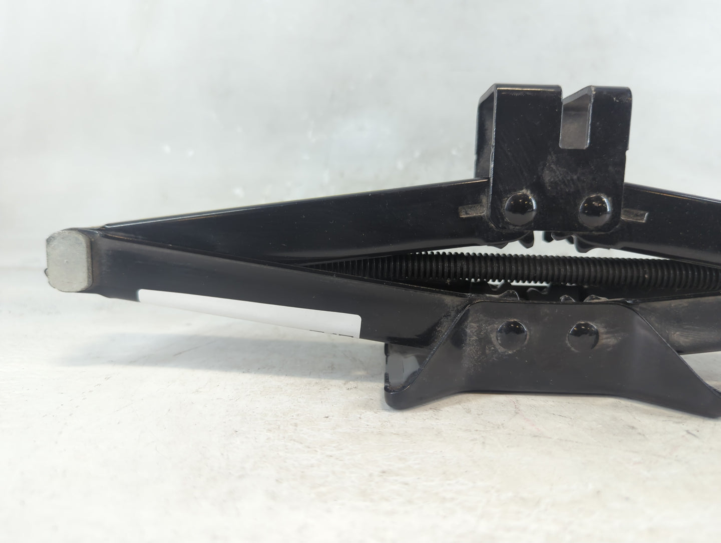 2017 Hyundai Tucson Spare Scissor Car Jack 1048295 - Oemusedautoparts1.com