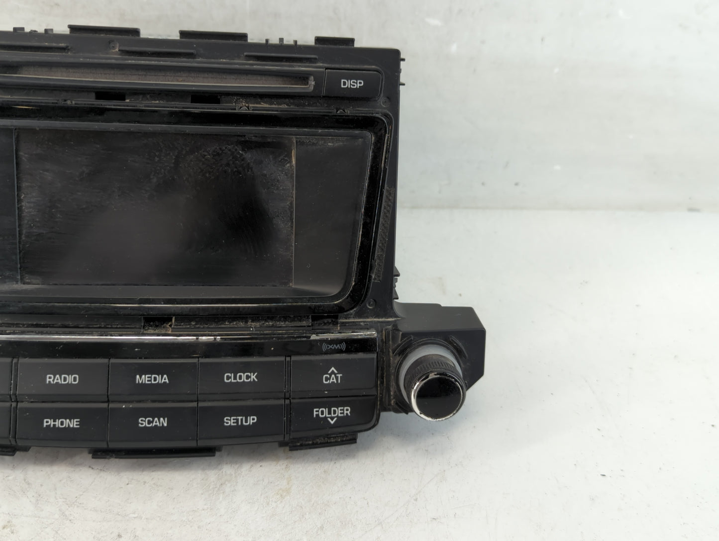 2016-2017 Hyundai Tucson Radio AM FM Cd Player Receiver Replacement P/N:96180-D31004X Fits Fits 2016 2017 OEM Used Auto Part