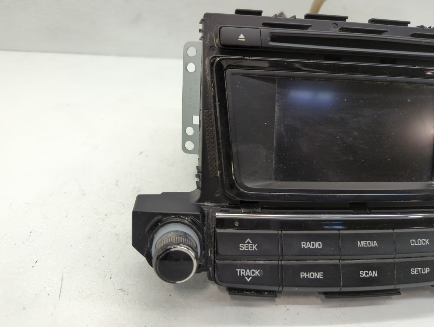 2016-2018 Hyundai Tucson Radio AM FM Cd Player Receiver Replacement P/N:96180-D31004X Fits Fits 2016 2017 2018 OEM Used Auto