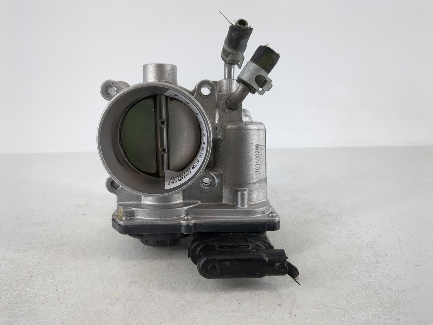 2014-2021 Hyundai Tucson Throttle Body P/N:35100-2E000 Fits Fits 2011 2012 2013 2014 2015 2016 2017 2018 2019 2020 2021 OEM 