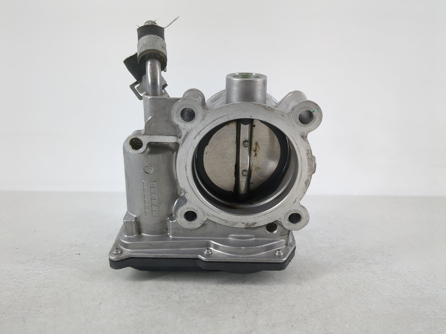 2014-2021 Hyundai Tucson Throttle Body P/N:35100-2E000 Fits Fits 2011 2012 2013 2014 2015 2016 2017 2018 2019 2020 2021 OEM 
