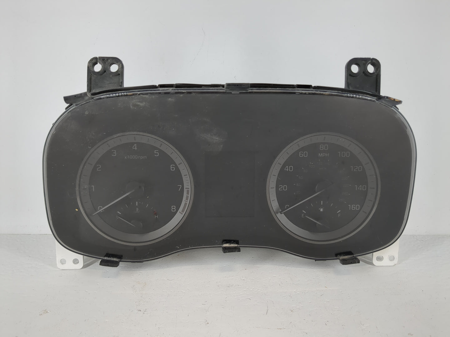 2016-2017 Hyundai Tucson Instrument Cluster Speedometer Gauges P/N:94001-D3181 Fits Fits 2016 2017 OEM Used Auto Parts - Oem