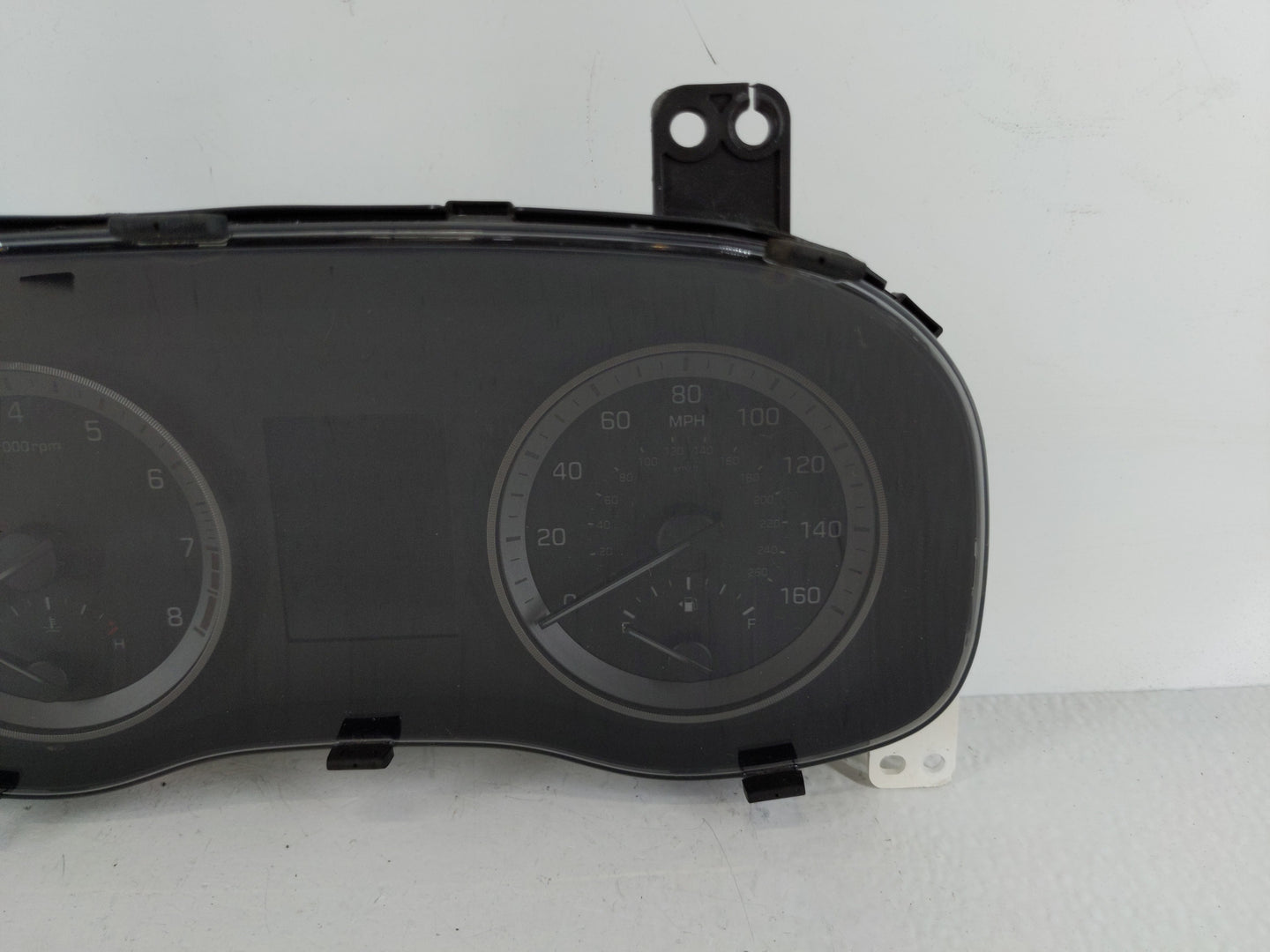 2016-2017 Hyundai Tucson Instrument Cluster Speedometer Gauges P/N:94001-D3172 Fits Fits 2016 2017 OEM Used Auto Parts - Oem
