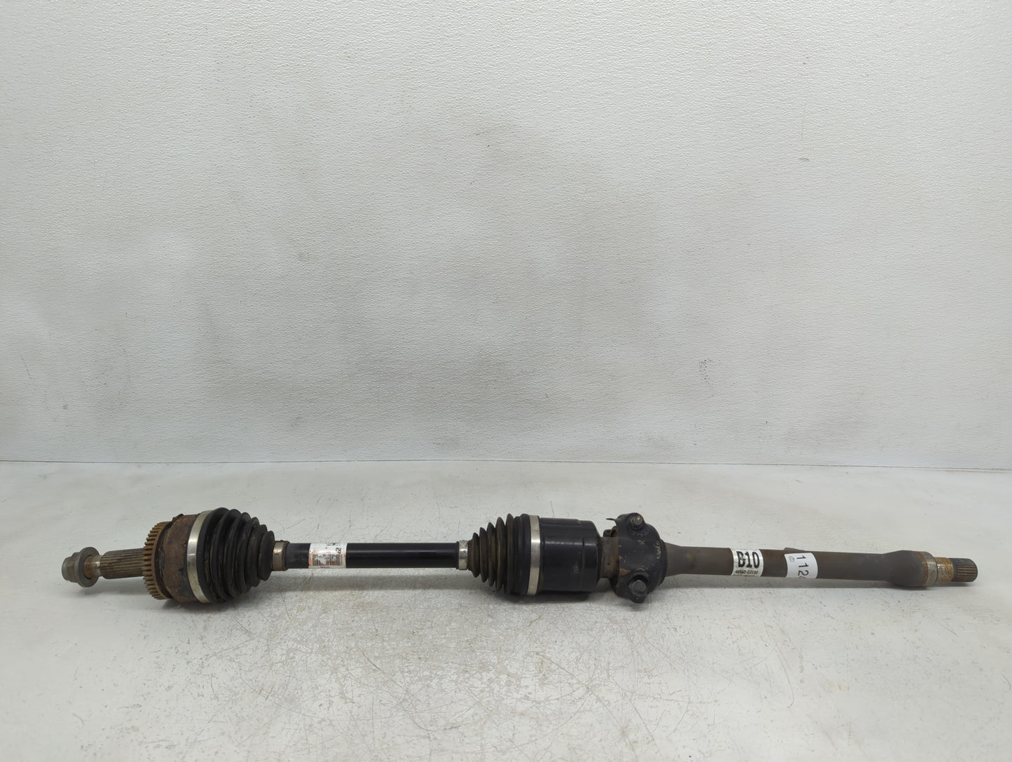2016-2018 Hyundai Tucson Axle Shaft Front Passenger Cv C/v 1124296 - Oemusedautoparts1.com