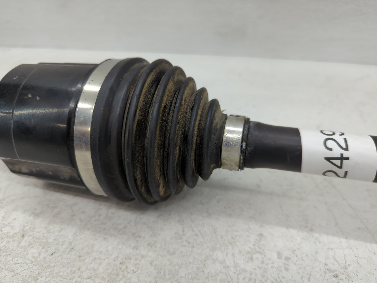 2016-2018 Hyundai Tucson Axle Shaft Front Driver Cv C/v - Oemusedautoparts1.com
